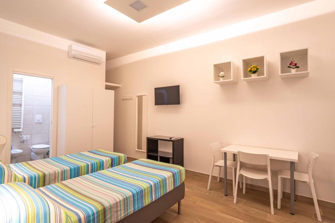 Seven Notes Guest House Bari Exterior photo