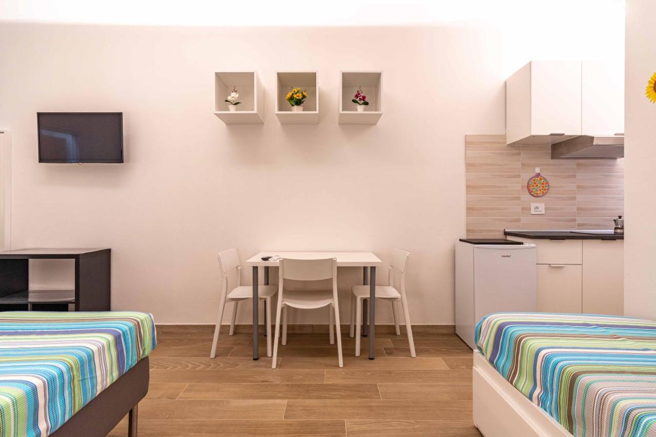 Seven Notes Guest House Bari Exterior photo