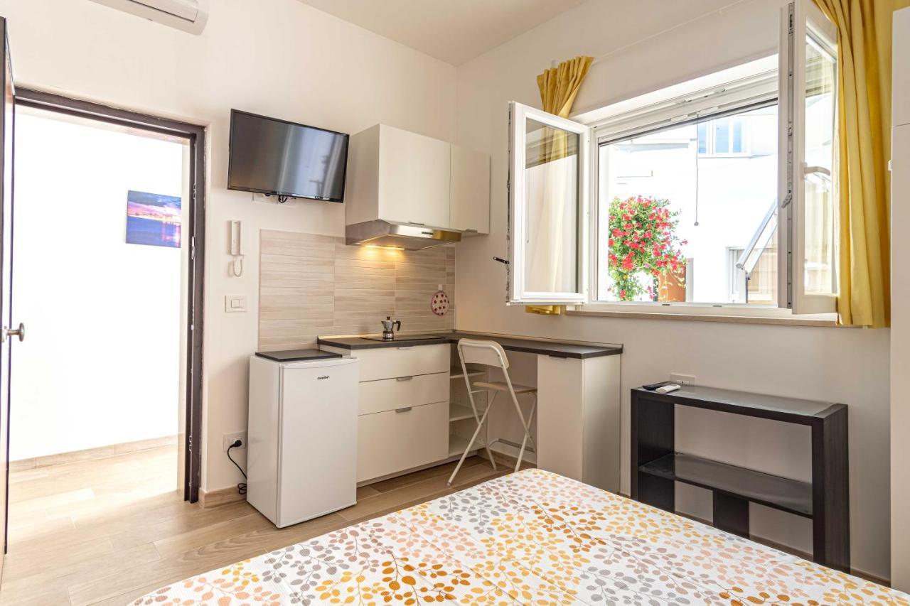 Seven Notes Guest House Bari Exterior photo