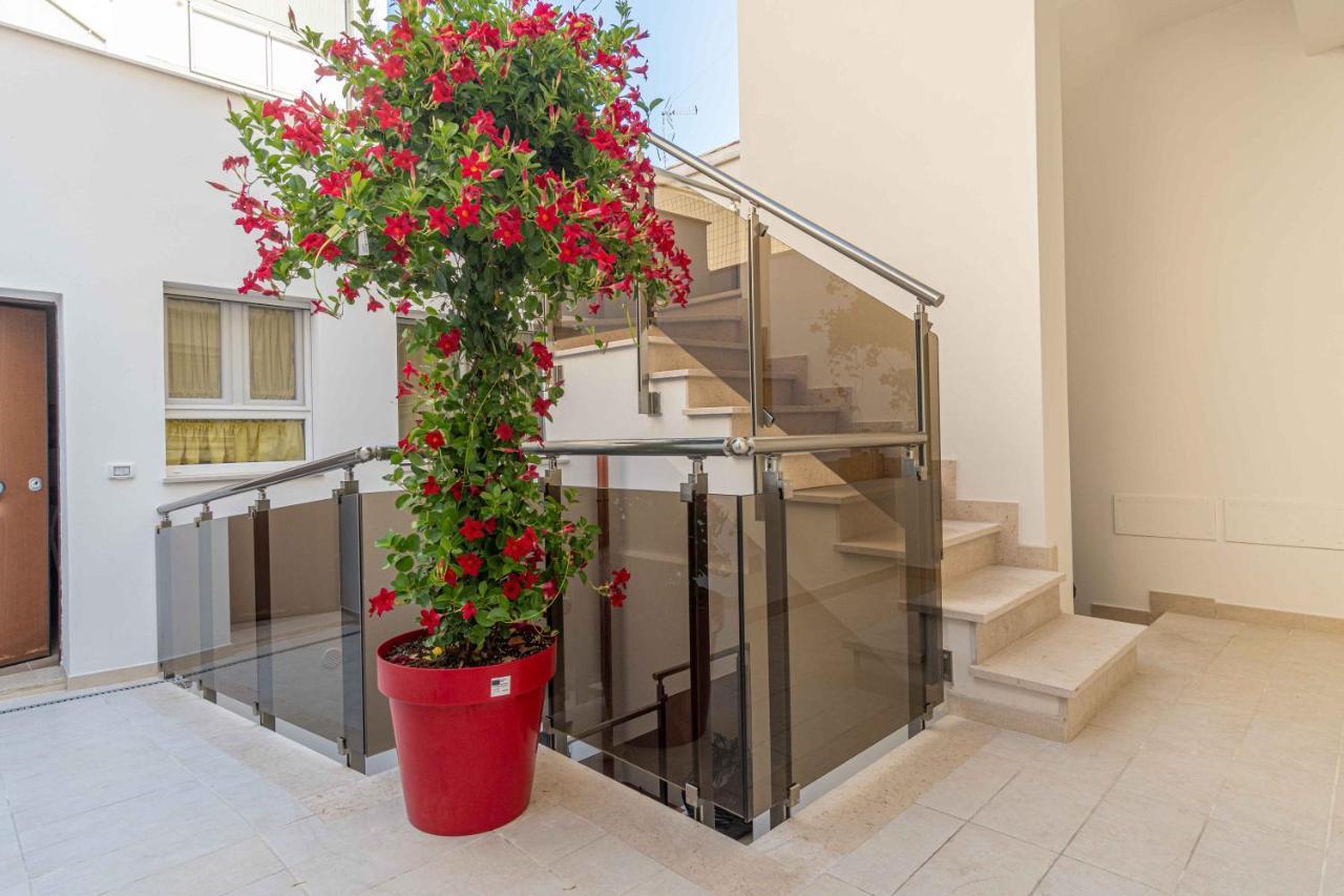 Seven Notes Guest House Bari Exterior photo